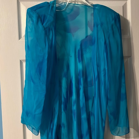 Cattiva New York 100% Silk Lined Blue Floral Dress With Matching Shawl - Picture 12 of 13